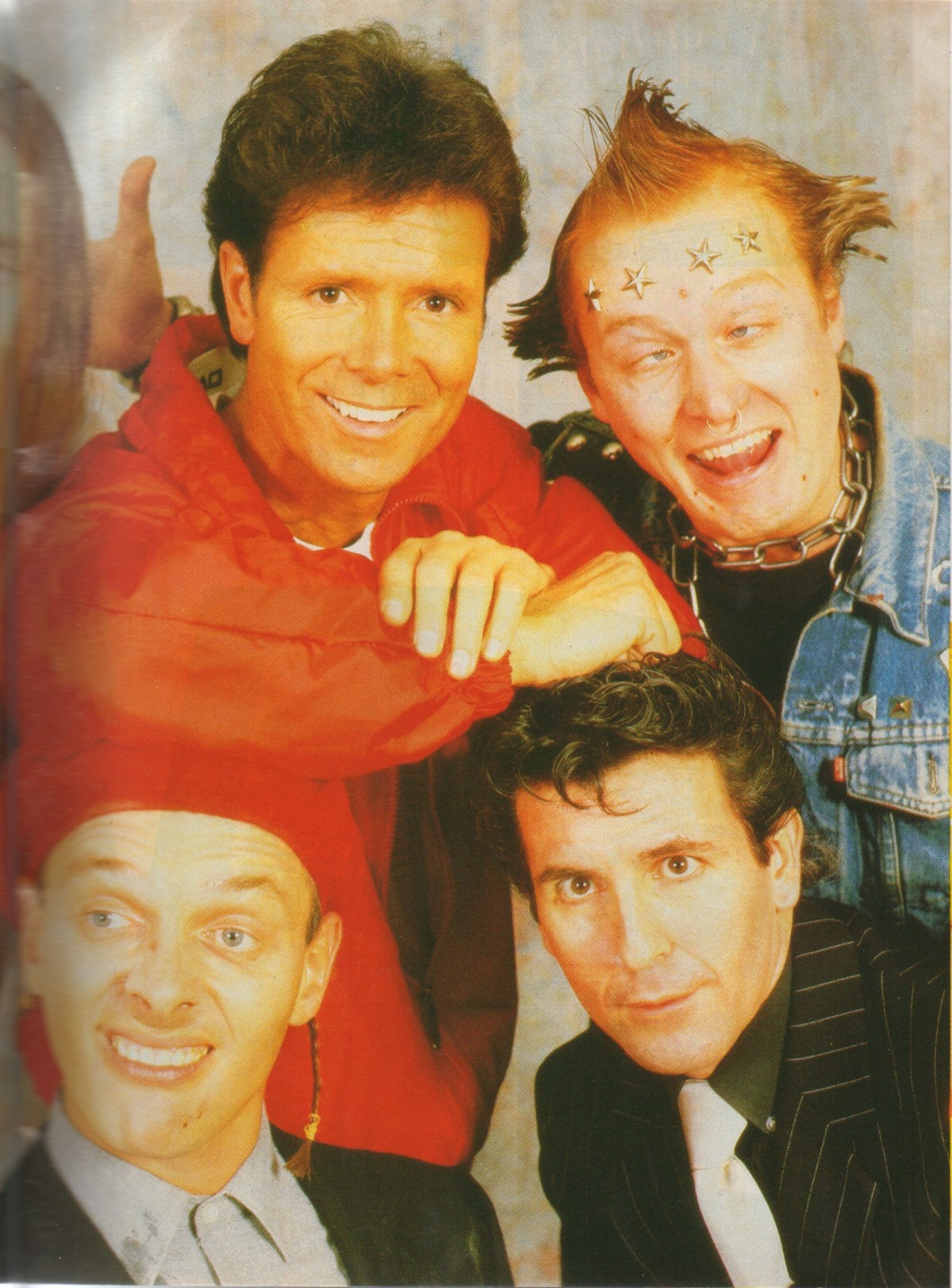 Cliff Roderick What is Sir Clifford Richard Doing With This Lot? – Smash Hits 1986 ...